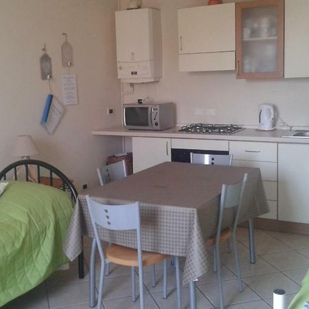 Casa Margherita Лонато Экстерьер фото